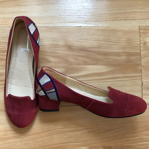 Low Heel Embroidered Loafers— NWOT - Picture 11 of 13